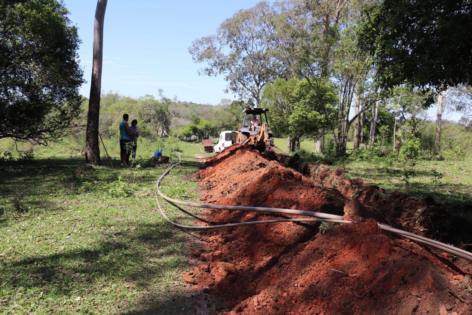 Durante o mês de outubro, prefeitura construí duas novas redes de água na localidade de Cerrito