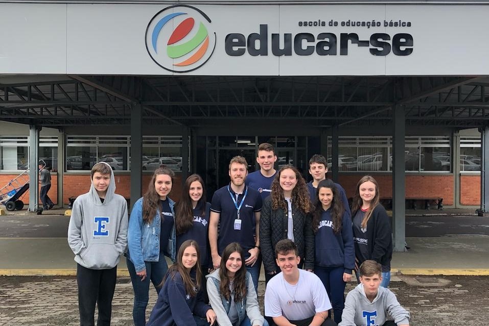 Grupo de treze estudantes está em contagem regressiva