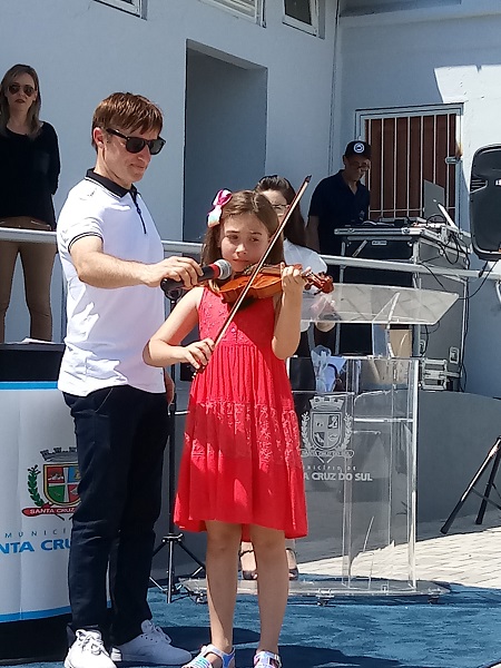 Violinista Joana Hopp encantou o público 