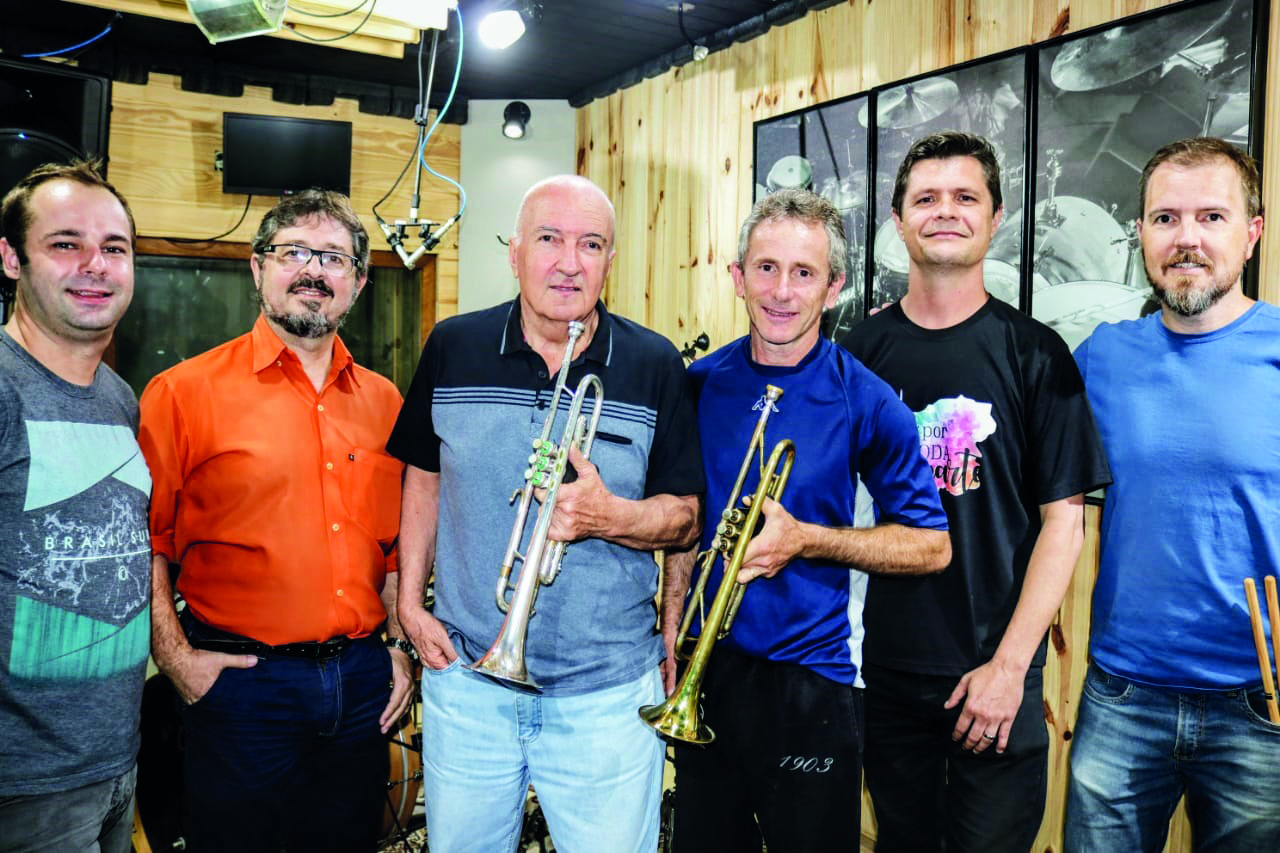 Lucas, André, Donato, Jandir, Gilnei e Samuel