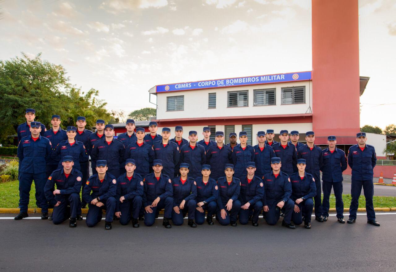 Alunos do Curso Básico de Formação Bombeiro Militar