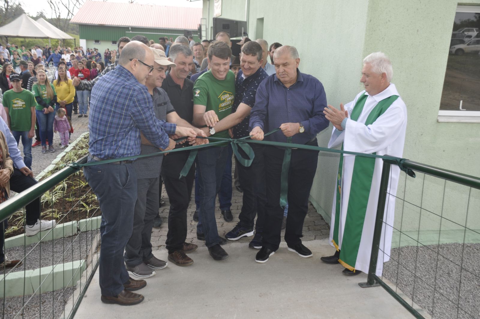 Ato simbólico declarou como inauguradas as novas estruturas