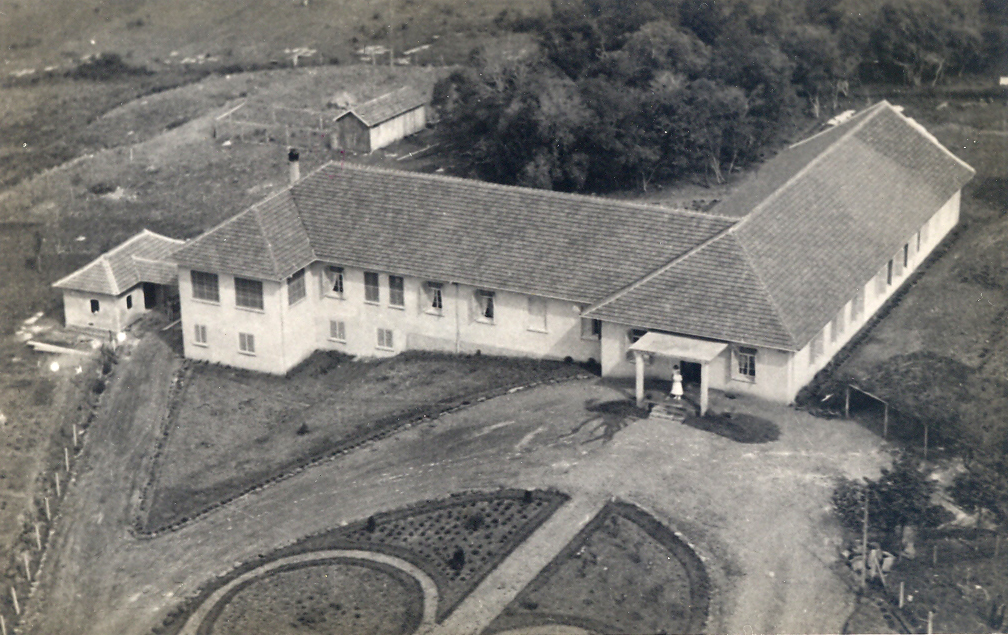 Primeiro prŽdio passou por diversas revitaliza›es em todo o per’odo