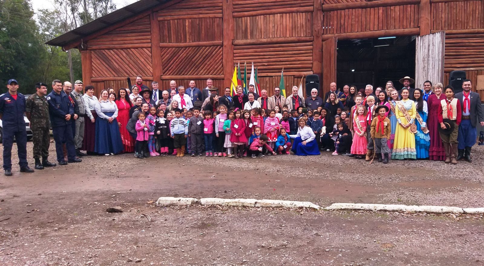 A abertura ocorreu na última sexta-feira no Galpão Crioulo do Parque de Eventos de Santa Cruz do Sul