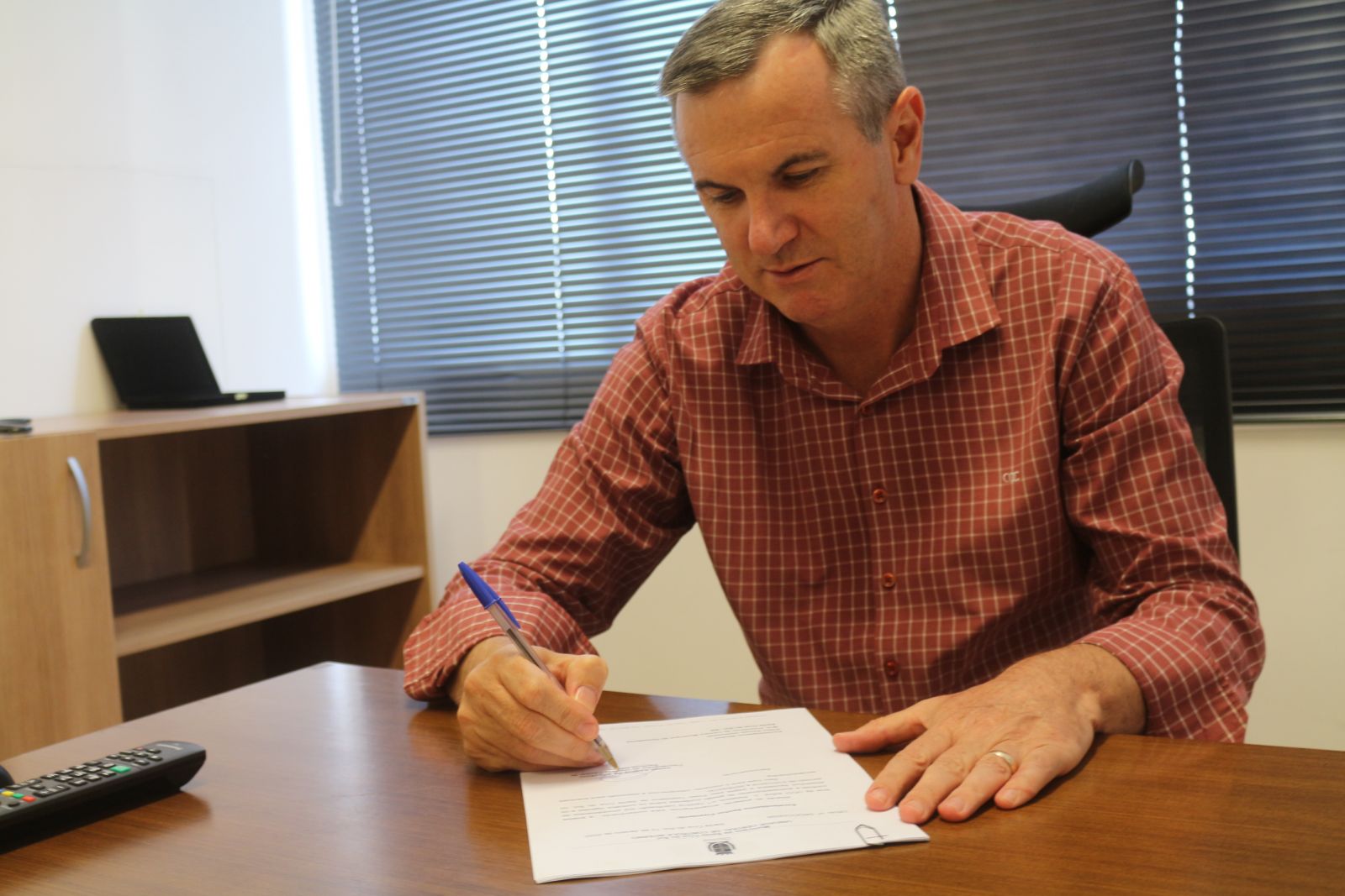 Lei foi promulgada pelo presidente da Câmara de Vereadores Elstor Desbessell (PTB)