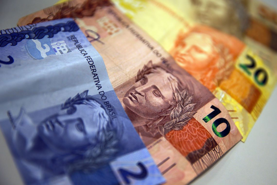 Contrariando expectativas, IPCA fechou em 4,31%, mas ficou dentro da margem de erro da meta de inflação