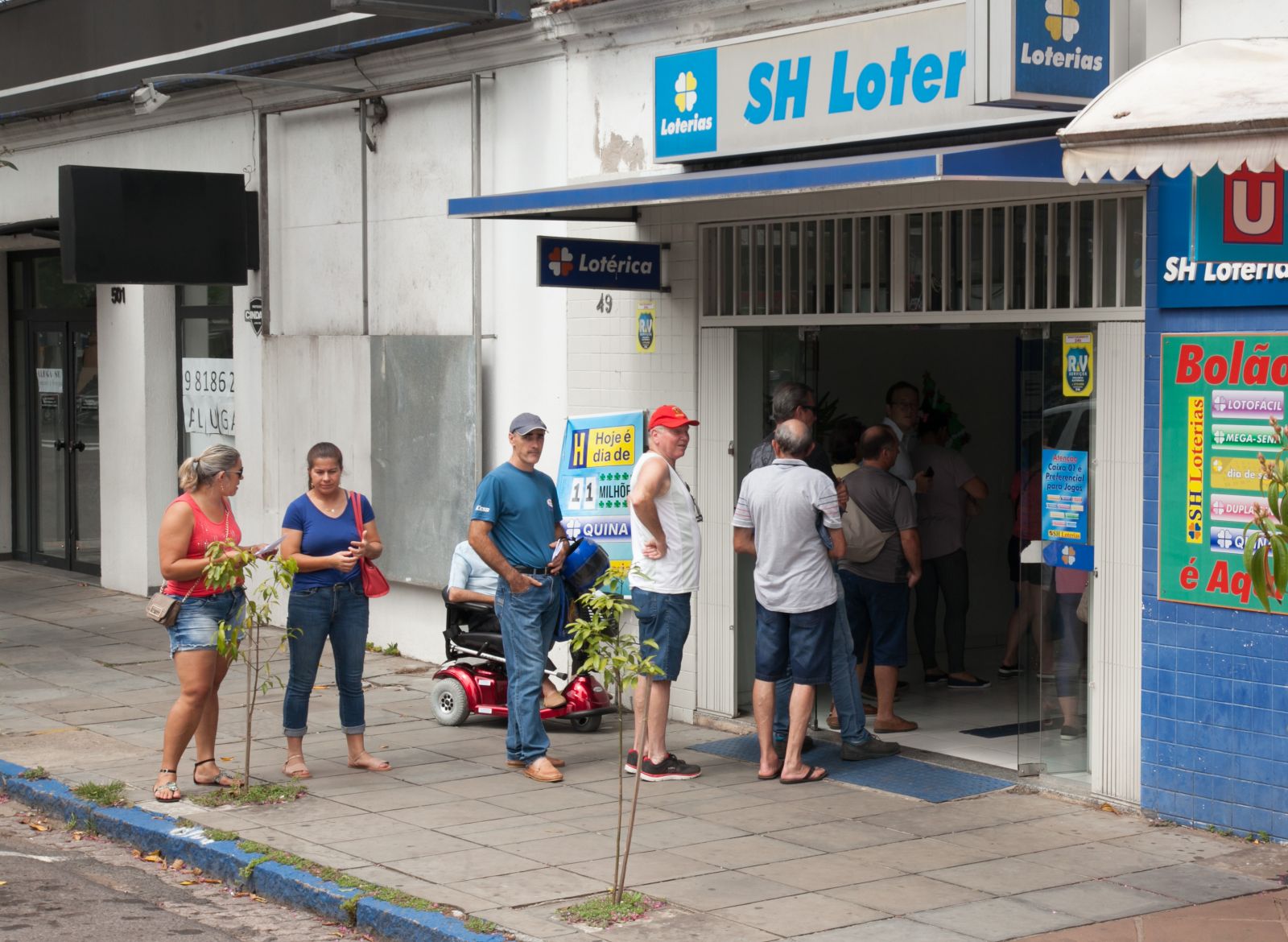 Sete apostas simples e um bolão na SH Loterias fazem parte dos contemplados na região