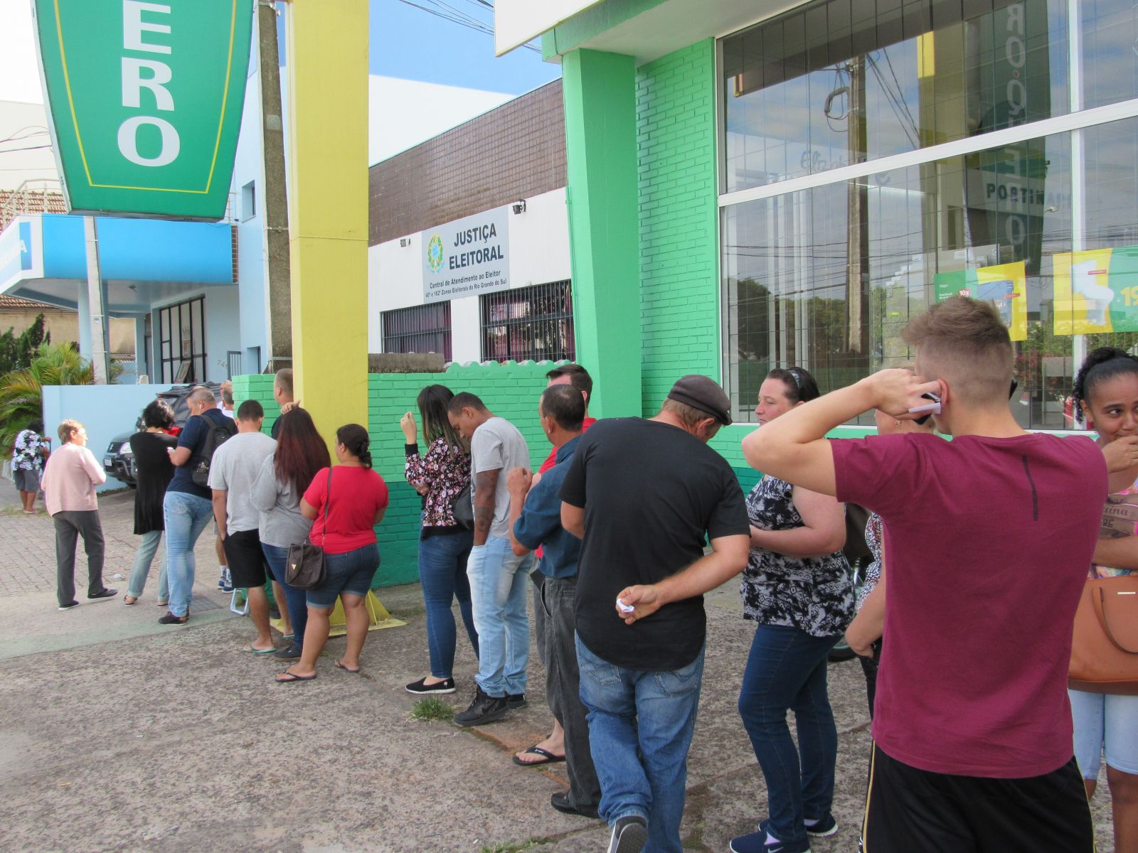Justiça eleitoral entregou 200 senhas de atendimento para o público