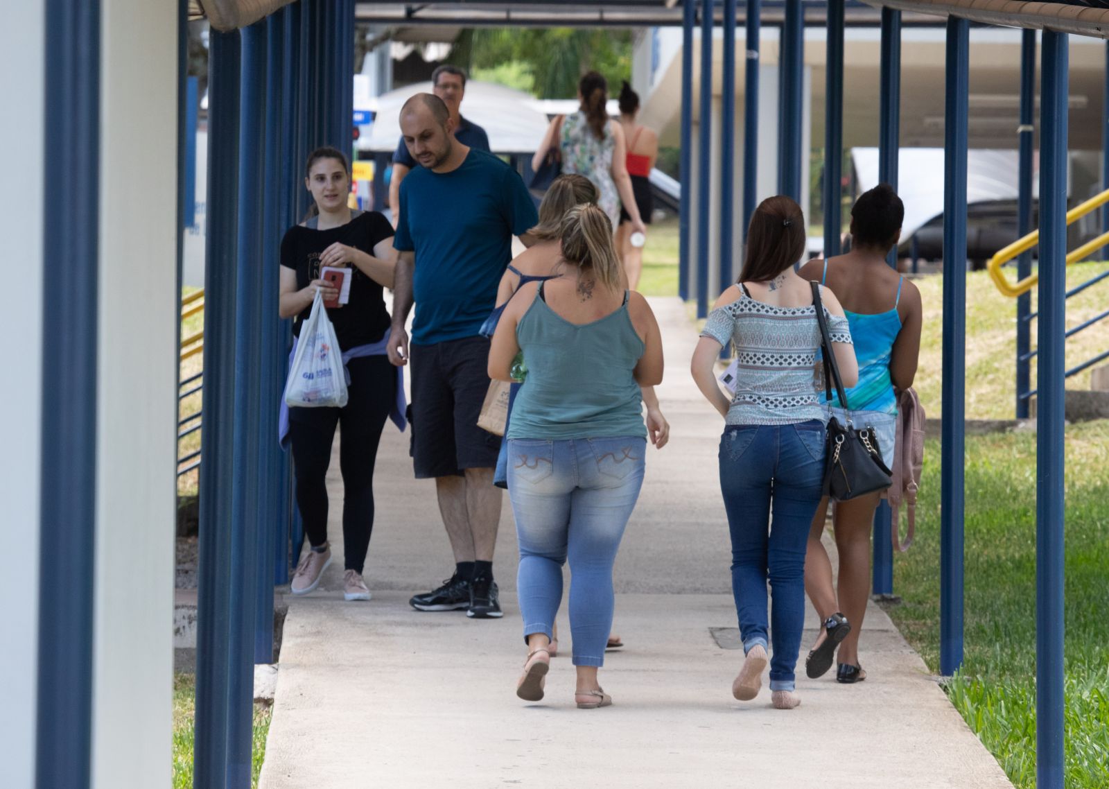 Milhares de concurseiros vieram de diferentes cidades e estados do Brasil
