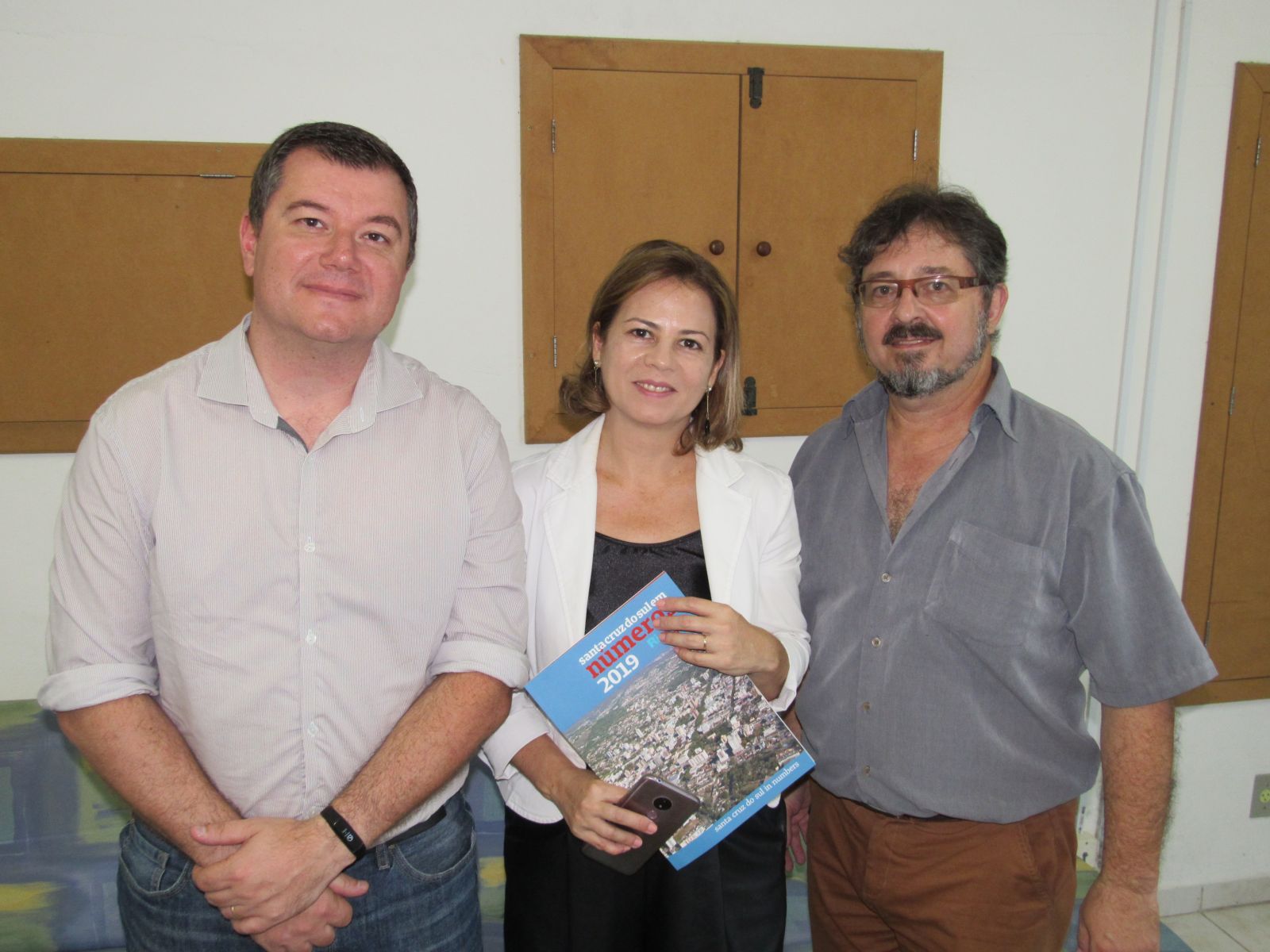 José Roberto Epstein, Angélica Ritter e André Dreher. Representantes da Corsan apresentaram campanha de conscientização para evitar desperdício de água