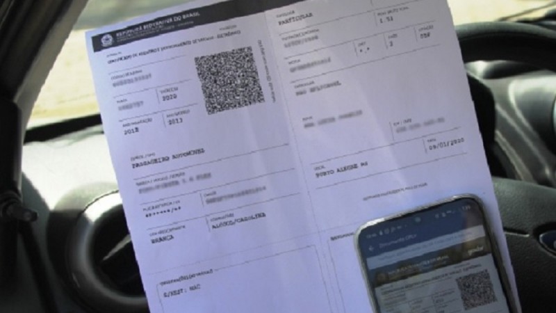 Impressão deve ser em papel sulfite branco, formato A4, com tinta preta e em página