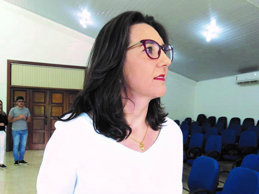 Jaqueline Marques: 'vamos entregar em torno de oito escolas, algumas que já ficarão prontas em fevereiro e outras no decorrer de março e abril'