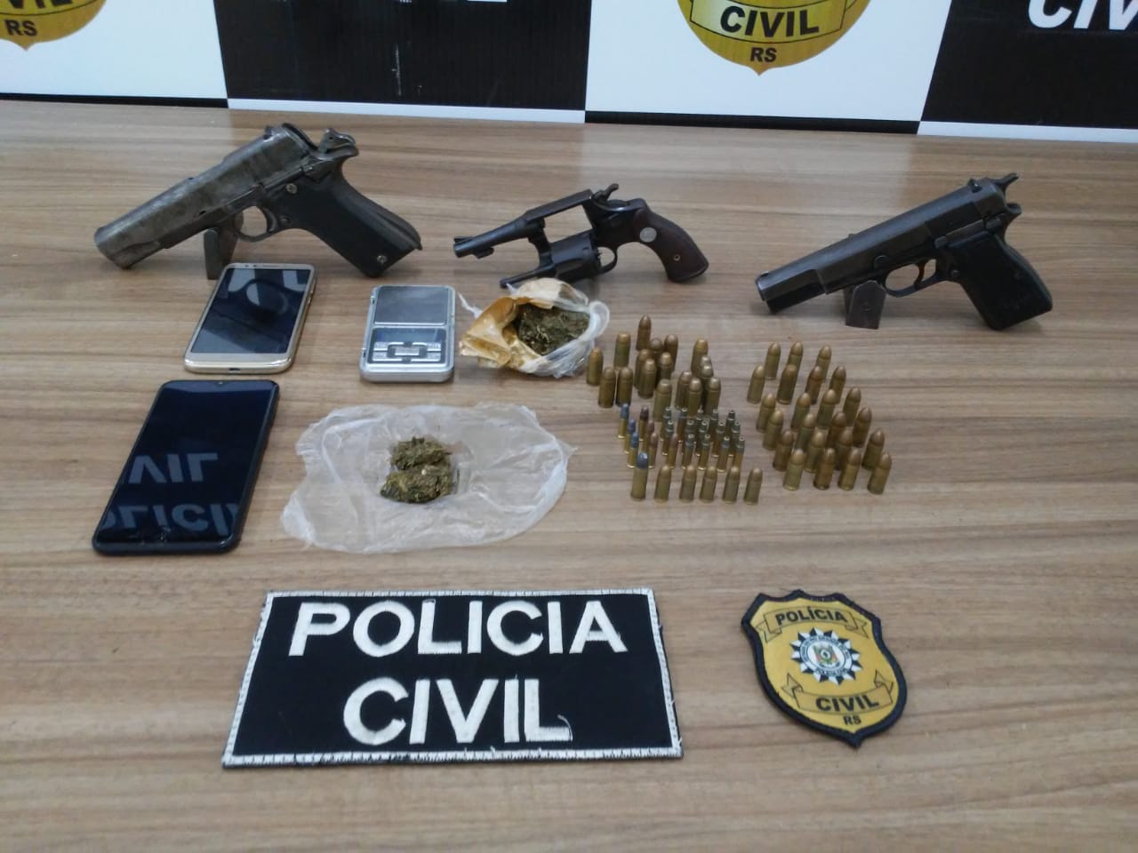 Armas e munições foram apreendidas em diligência realizada pela polícia civil