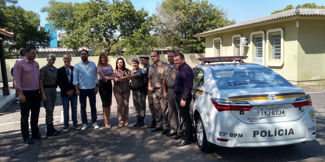 Autoridades apresentam a nova viatura da Patrulha Maria da Penha