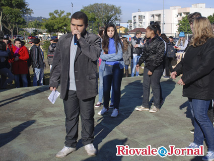 Matheus Mello, presidente da Uesc, comandou a manifestação 