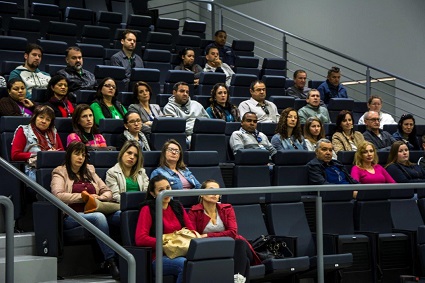 Funcionários de diversas áreas da Administração participaram da palestra