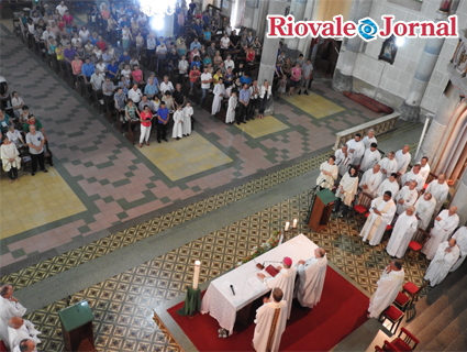 Missa celebrou o final da Assembleia e o aniversário da diocese