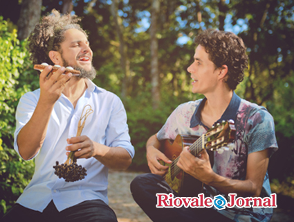  Alexandre Bianchini e Ricardo Rodrigues fazem apresentação na noite de quinta