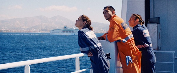 Alice é uma engenheira naval e a única mulher da tripulação