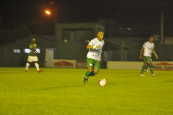 Periquito volta a campo nesta quinta-feira em casa