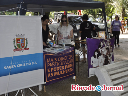 Escritório de Defesa dos Direitos da Mulher esteve informando no evento