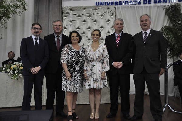 Pró-reitores também foram empossados na manhã de quarta-feira