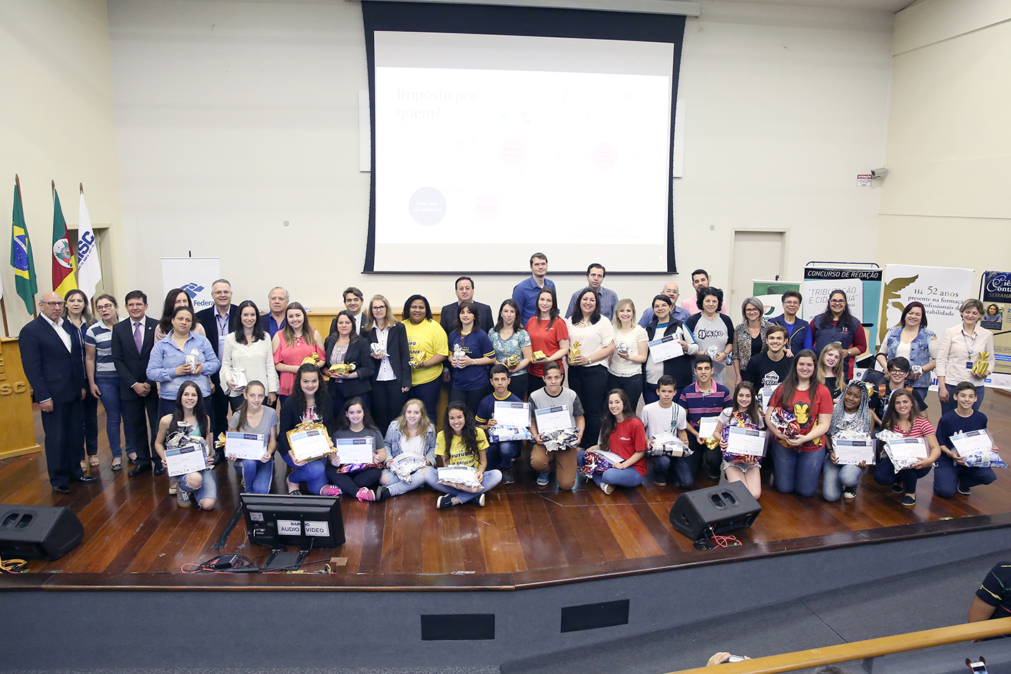 Participaram 112 alunos de escolas estaduais, municipais e particulares de Santa Cruz do Sul, Rio Pardo, Venâncio Aires e Vera Cruz.