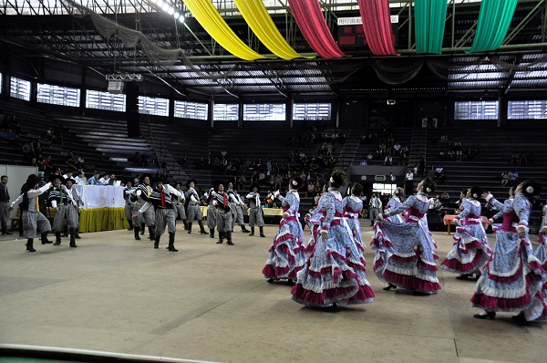 O CTG Rincão da Alegria foi o segundo a se apresentar na manhã desse sábado