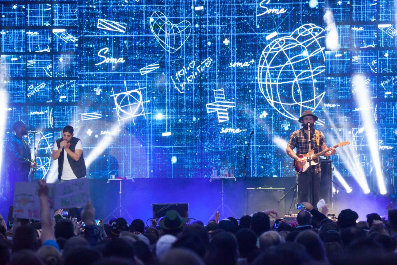 Dupla embalou a noite com sucessos