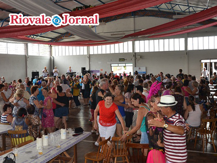 Terceira Idade terá baile animado pela Banda Tropical