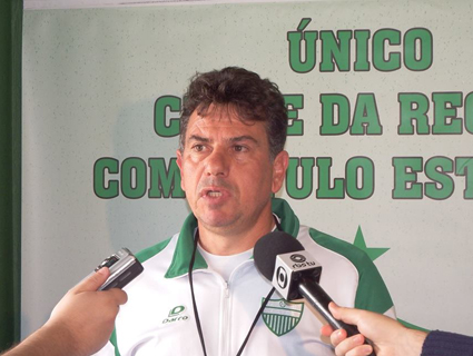 Técnico Titi comanda Avenida na estreia do sub-17