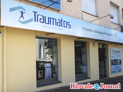 Traumatos fica na esquina das ruas Marechal Deodoro e Fernando Abott, nœmero 776, acima do Hospital Santa Cruz