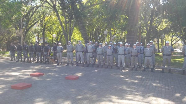 Policiais Militares da 1ª e 2ª Companhias e do POE DO 23ºBPM 