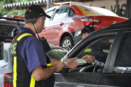 Durante os cinco dias de operação, 61,3 mil veículos foram fiscalizados e mais de 13 mil infrações registradas 