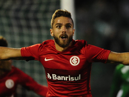 Cláudio Winck, lateral-direito do Inter