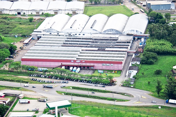 A Xalingo está entre as empresas que mais oferece empregos aos santa-cruzense