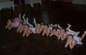 Festa de Natal Escolinha Pé Pequeno e Tríduo na Catedral