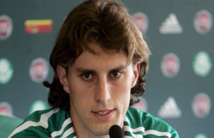 Tricolor na briga pelo zagueiro Henrique