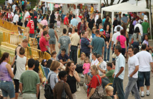Brique da Praça retorna no domingo
