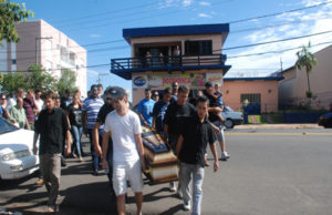 Comoção na despedida de Enio Knak Junior