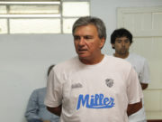 Galo perde em Canoas e muda de técnico