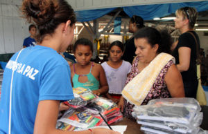 Grupo de Jovens faz repasse de material escolar