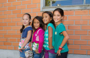 Escola Ernesto Alves comemora 56 anos