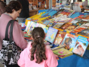 Escolas participam de pré-lançamento da Feira do Livro