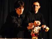A história dos índios guaranis em teatro