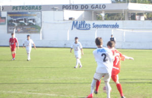 Juvenil: Galo tenta se manter no topo