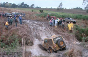 Lama, adrenalina e velocidade na 15ª Trilha de Santa Cruz
