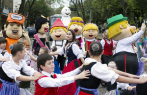 Programação da Oktoberfest terá Encontro de Bonecos e Desfile Infantil