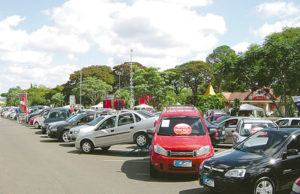 Há 23 anos fomentando o comércio de automóveis