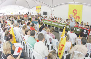 Pra gringo ver… só. Professor não.